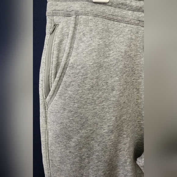 Hollister Light Gray Joggers - Picture 5 of 7